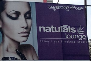 Naturals Lounge Salon Spa & Makeup Studio - Vasanth Nagar, Bangalore
