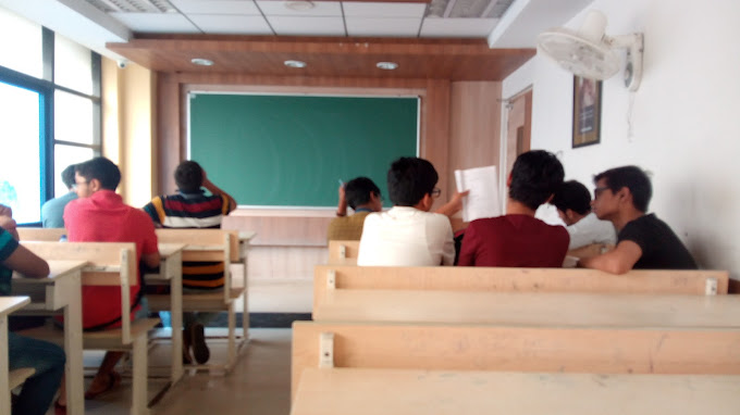 FIITJEE - Dwarka, New Delhi